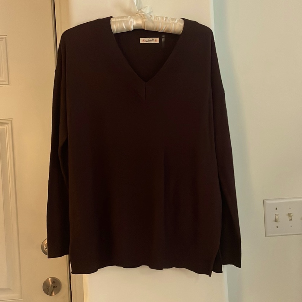 Magnolia Boutique Burgundy Sweater Size S